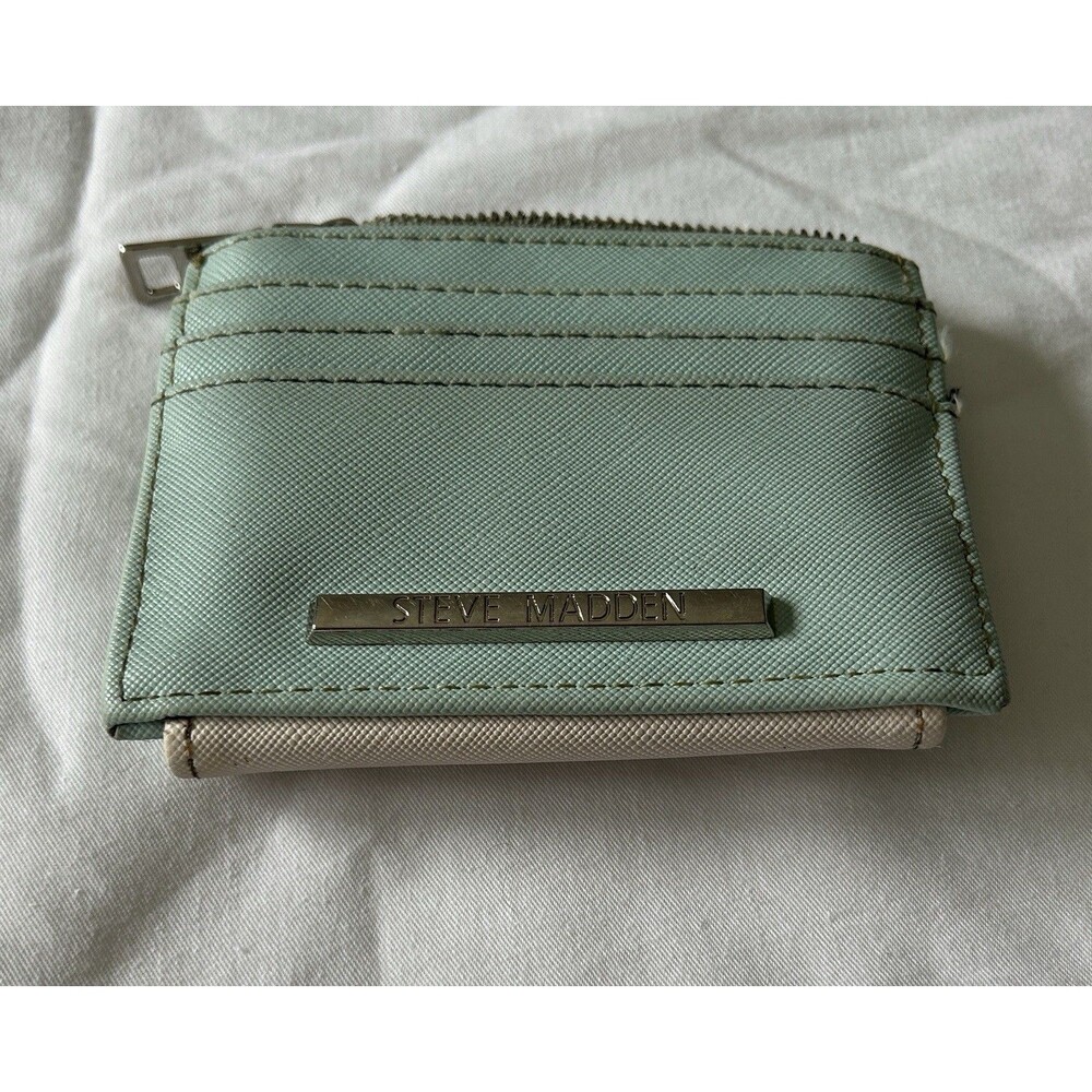 Steve Madden Pastel Green Card Holder Wallet